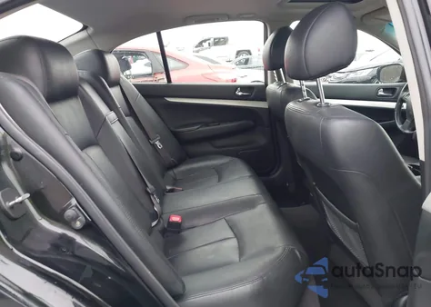 2009 Infiniti G37X из США, поврежденный, VIN JNKCV61F99M362644